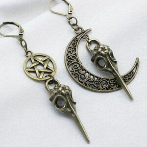 Steampunk Gear Design Crow Skull & Pentagram Dangle Earrings - Antique Bronze